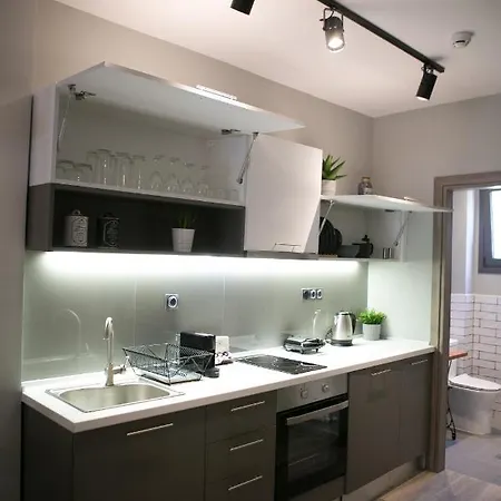 Sts Eight 6.2 Apartment