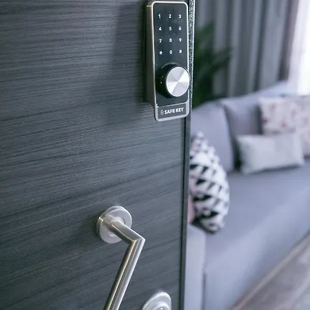 Sts Eight 6.2 * 테살로니키