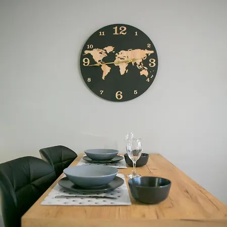 아파트 Sts Eight 6.2 *